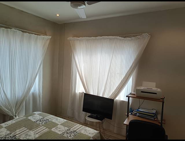 2 BEDROOM APARTMENT BLOCK FOR SALE IN ESSENWOOD